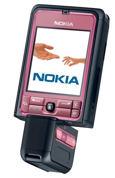 Nokia 3250 Nokia 3250 là một trong những chiếc điện thoại được Nokia gắn mác Xpress Music bởi khả năng chơi nhạc vượt trội. Tuy nhiên, điểm đặc biệt nhất của thiết bị này lại nằm ở phần thiết kế. Nếu Nokia đã từng có N90 gập - xoay, thì 3250 chính là chiếc điện thoại có hình dạng thanh truyền thống nhưng lại có thể xoay 270o hết sức độc đáo. Khi xoay phần phím số một góc 90°, máy sẽ tự động kích hoạt camera 2.0 megapixel; khi xoay 180°, máy sẽ hiển thị trình nghe nhạc.